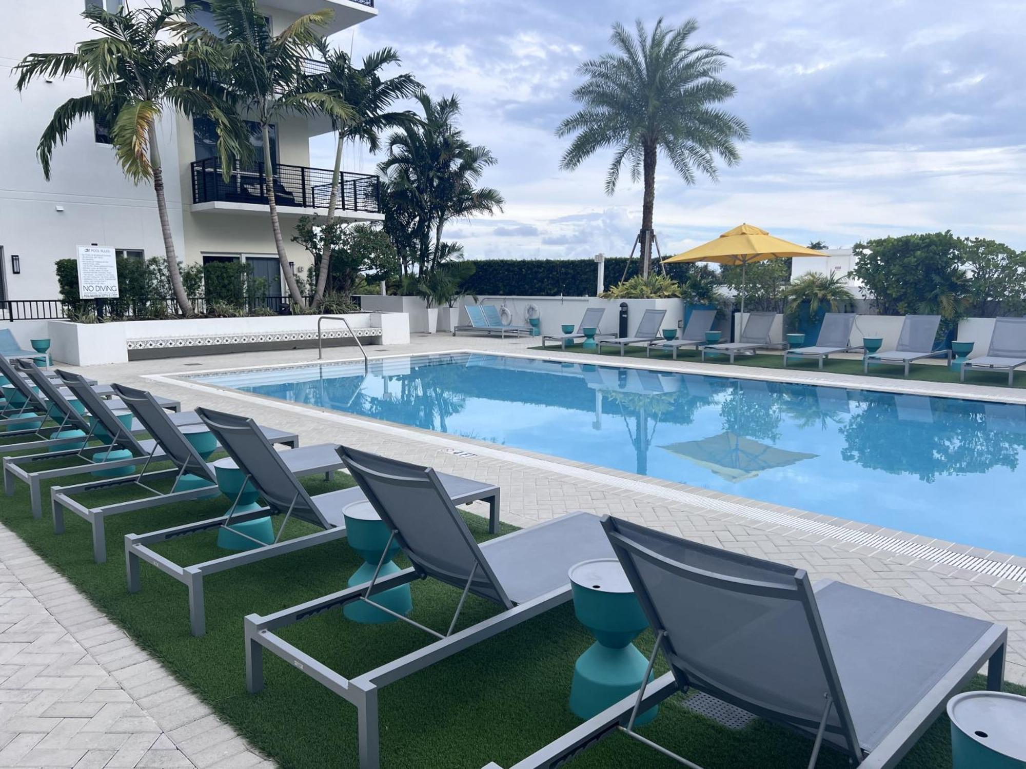 Master Bed Room In Calle Ocho Miami Buitenkant foto