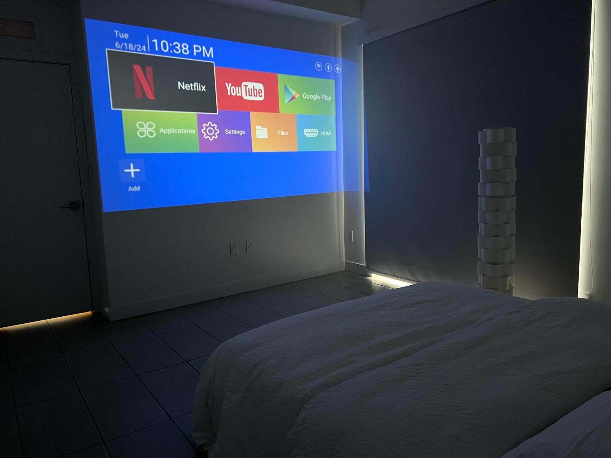 Master Bed Room In Calle Ocho Miami Buitenkant foto
